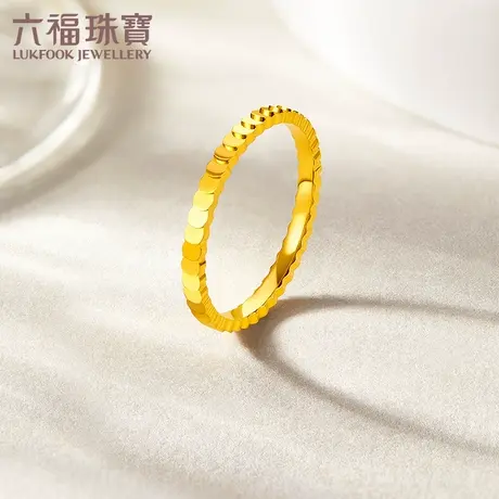 六福珠宝鱼鳞小圆片黄金戒指女款光面足金可刻字计价B01TBGR0035图片
