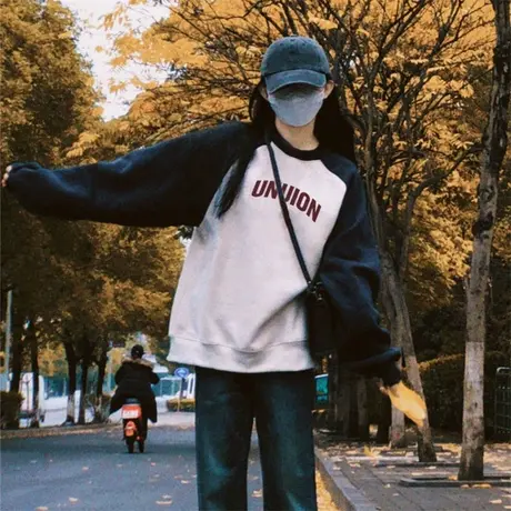 美式复古撞色圆领卫衣女早秋宽松显瘦薄款插肩长袖上衣外套ins潮商品大图