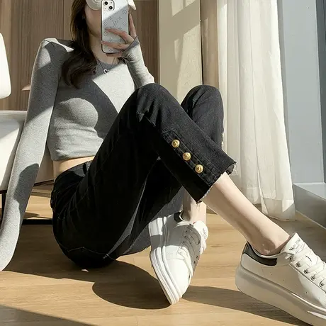 黑色微喇牛仔裤女九分2023年春秋新款高腰显瘦宽松纽扣拼接直筒裤商品大图