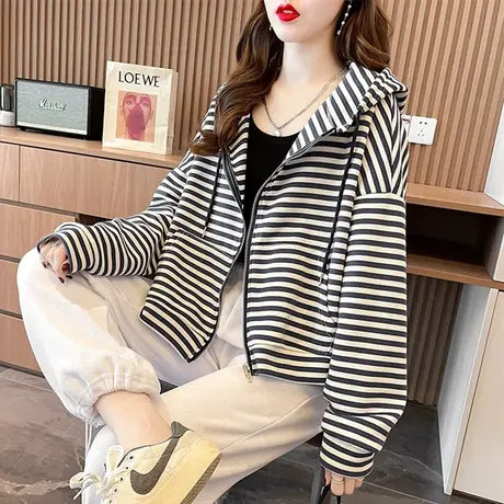 卫衣女春秋季韩版宽松短款设计感小众薄款百搭小个子条纹开衫外套图片