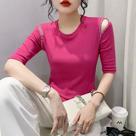 2024夏装新款网红个性T恤女五分袖性感露肩心机小衫百搭修身上衣图片