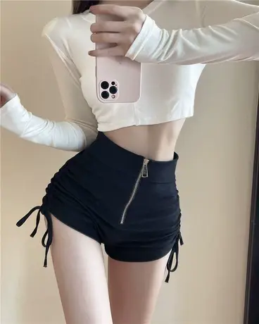 2023爆款黑色短裤夏季女休闲设计感小众提臀高腰性感显瘦薄款热裤商品大图