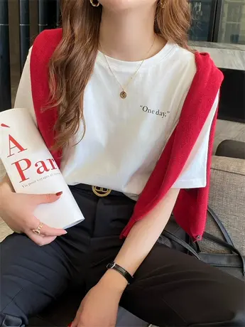 正肩短袖白色t恤女夏季2024上衣短款春秋内搭宽松打底衫显瘦体恤图片