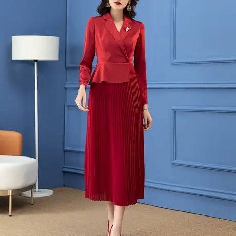 喜婆婆婚宴连衣裙女2023新款春秋时尚复古修身显瘦百褶礼服西装裙图片