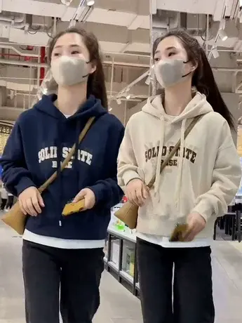 米白色高级感加绒卫衣女春秋冬加厚小众设计连帽美式复古上衣外套商品大图