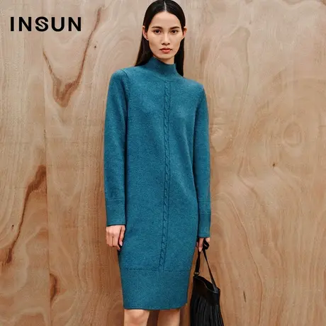 INSUN恩裳线上专选秋季牦牛绒麻花高领连衣裙图片