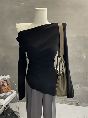 留～纯欲一字肩上衣女秋露肩辣妹性感气质高级感针织长袖斜肩T恤图片