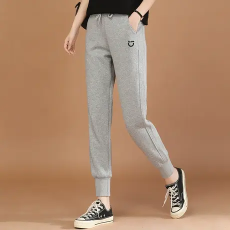 韩潮袭人松紧腰刺绣灰色运动裤女2024春新款休闲哈伦束脚卫裤图片