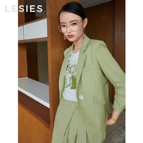 蓝色倾情 春女装线下专柜 白色圆领胶印侧开叉百搭短袖T恤商品大图