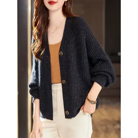 宝诗黎V领亮丝单排扣针织开衫软糯毛衣2024早春新款时尚宽松外套商品大图