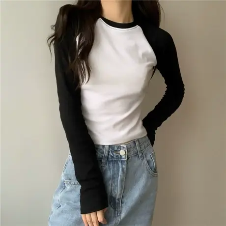 黑白拼色长袖T恤女ins潮秋季设计感小众圆领宽松打底衫插肩袖上衣商品大图