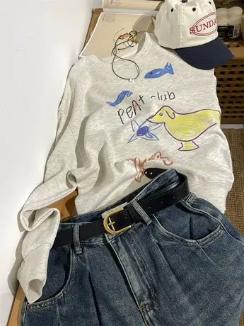 时髦童趣 小狗涂鸦印花 宽松休闲圆领套头卫衣女2023春秋薄款上衣商品大图