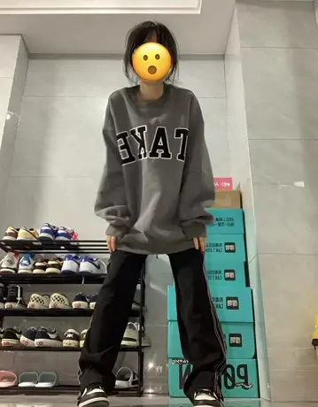 春秋薄款圆领卫衣女oversize国潮牌美式复古长袖港味chic上衣外套商品大图