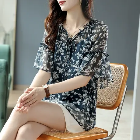 宝诗黎V领系带喇叭袖雪纺衫女2023夏季新款印花衬衣时尚宽松上衣商品大图