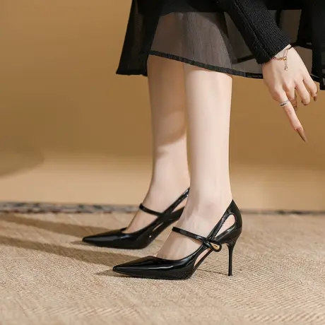 黑色尖头高跟鞋女2025新款法式镂空漆皮一字扣带气质名媛细跟单鞋图片