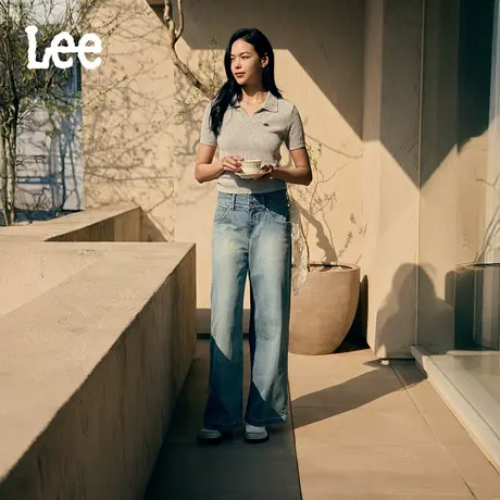 【张凌赫代言】Lee商场款25秋新美颜牛仔430舒适阔腿浅蓝女牛仔裤图片