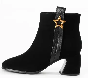 D－PLAY鞋子图片