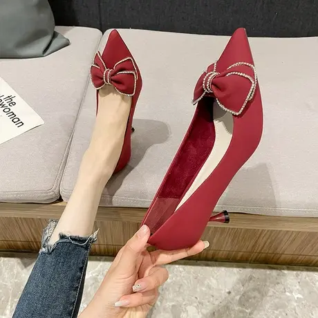 酒红色高跟鞋女细跟2024年春夏季新款性感尖头蝴蝶结水钻百搭单鞋图片