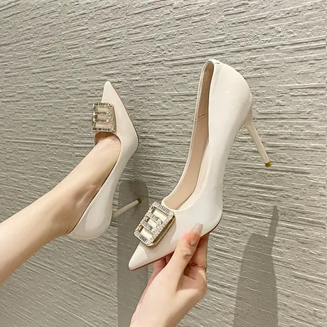 高跟鞋女2024秋季百搭新款性感尖头水钻法式细跟气质名媛黑色单鞋图片