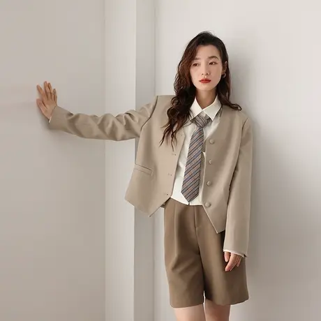 2023年春季新款短外套女设计感小众上衣时尚休闲短款西装女高级感商品大图