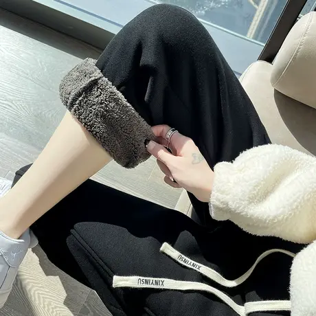 加厚羊羔绒裤子女宽松运动裤秋冬季外穿大码休闲束脚卫裤女棉裤图片