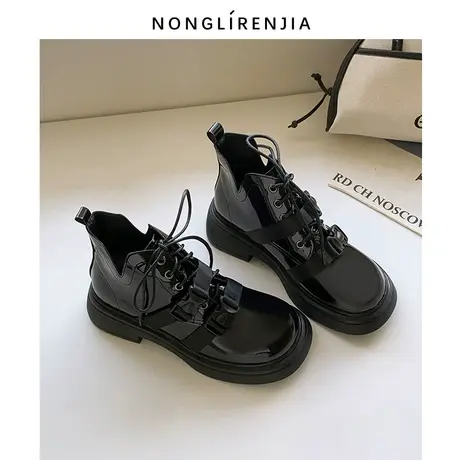 弄里人佳大码女鞋41-43短靴新款潮系带英伦风马丁靴40 42加宽胖脚图片