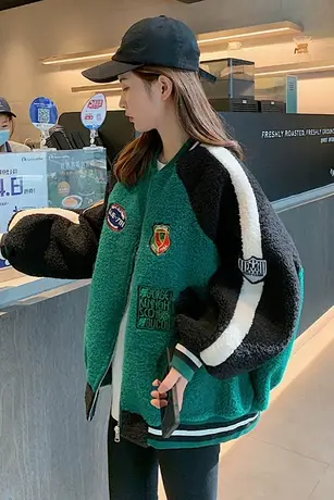 欧洲站羊羔毛外套女2023秋冬季新款短款加厚毛绒棒球服夹克上衣潮商品大图