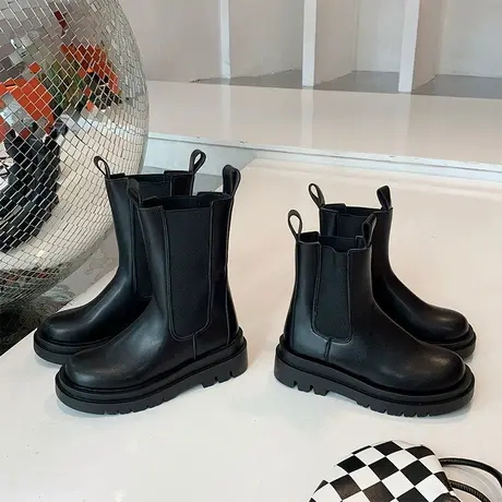 2023秋冬新款英伦风马丁靴显瘦中筒机车靴厚底松糕烟筒切尔西靴女图片