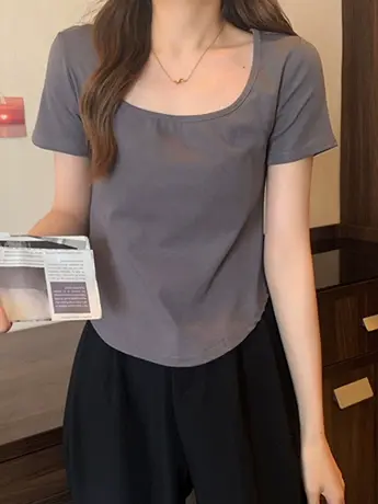 纯欲方领短袖t恤女2023新款春夏季ins超火小众设计感甜辣短款上衣图片