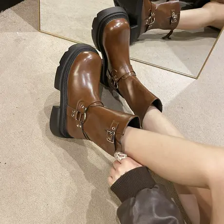 英伦时尚小个子增高马丁靴女炸街短靴子今年流行女款中筒靴显高商品大图