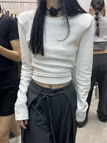 后背露腰绑带纯色长袖T恤女2023秋季新款修身毛针织衫打底衫上衣图片