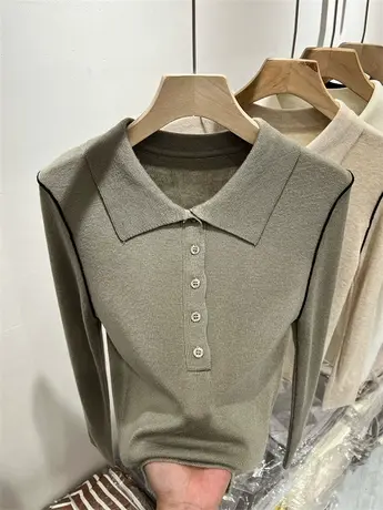 翻领拼接螺纹针织小衫女长袖2023早秋新款修身套头单排扣弹力上衣图片