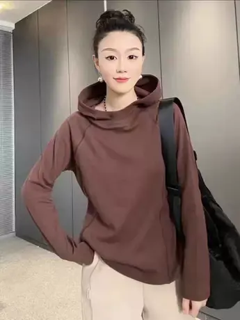 韩版德绒连帽卫衣女秋冬季2023年新款纯色宽松显瘦时尚打底女上衣图片