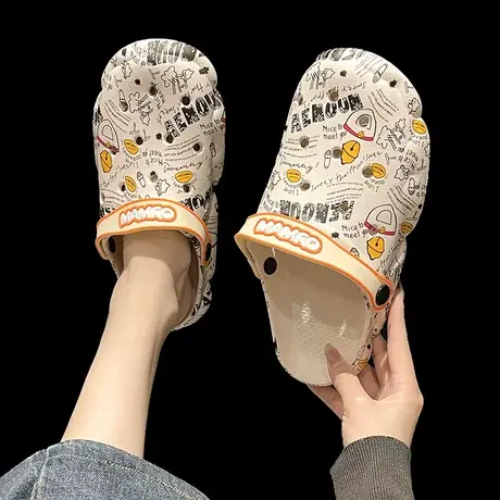 外穿洞洞鞋女夏季新款可爱铃铛云朵包头两穿踩屎感厚底防滑凉拖鞋图片