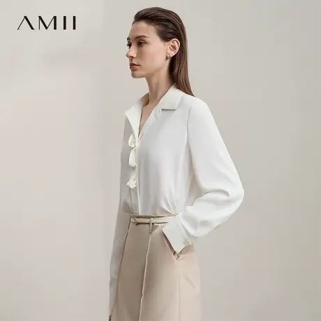 Amii2025秋新款极简通勤风纯色翻领长袖合体扭结设计衬衫女图片