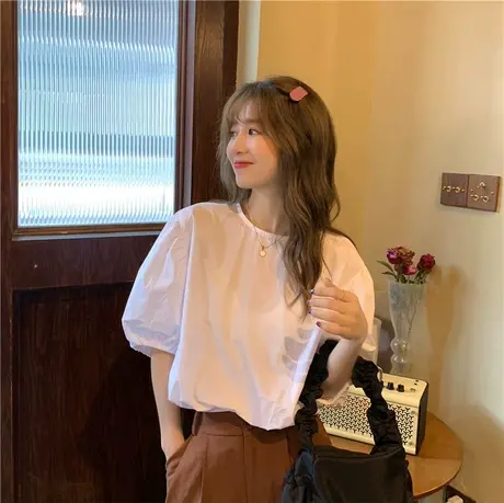 甜辣妹短款上衣纯欲女装短袖t恤设计感小众正肩2023新款夏季ins潮图片
