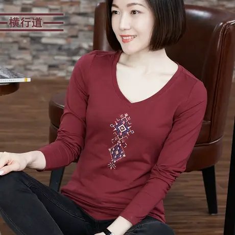 春装v领黑色莫代尔刺绣大码中年妈妈长袖T恤女上衣纯色打底衫女士图片