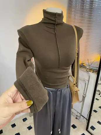 简约基础款内搭舒适~抓绒高领垫肩改善溜肩修身短款保暖打底衫T恤商品大图