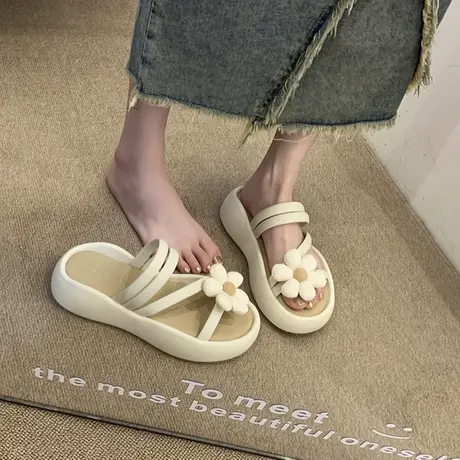 2024新款网红超火小众高级感凉拖鞋女夏季外穿时尚厚底百搭配裙子图片