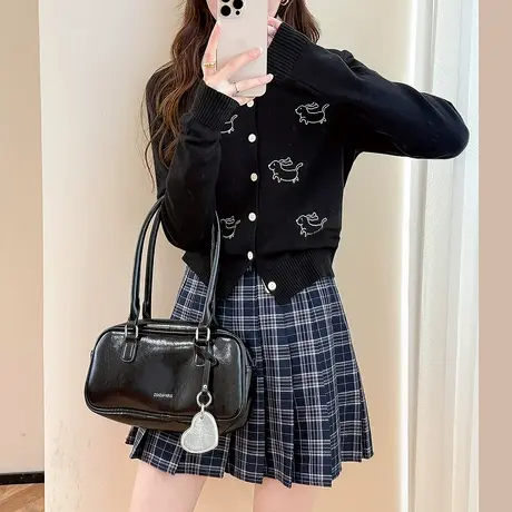 唐狮秋冬毛衣外套女翻领可爱风撞色刺绣圆领针织开衫气质少女tu图片