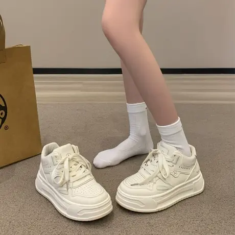 小白鞋女2023年新款爆款秋季超火高帮帆布鞋厚底百搭小众运动板鞋图片