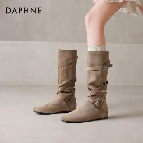 达芙妮高筒靴女2025新款秋冬平底尖头靴子复古绒面棕色堆堆靴女鞋图片