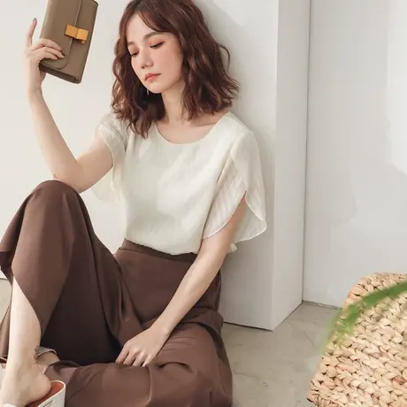 桔熊夏季通勤纯色微透暗纹花苞袖宽松舒适上衣女胖mm大码AB12423图片