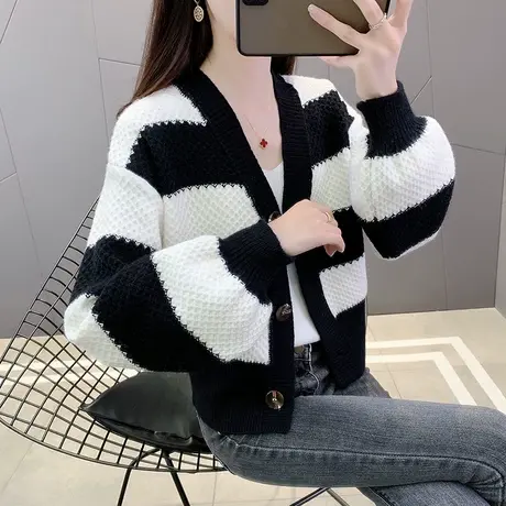 2023年秋季新款女装上衣小个子针织衫短款条纹宽松开衫春秋女外套图片