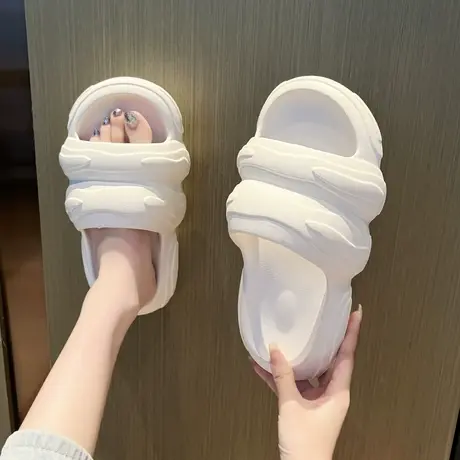 凉拖鞋女外穿防滑厚底踩屎感海边沙滩鞋夏季新款时尚高级感拖鞋女商品大图