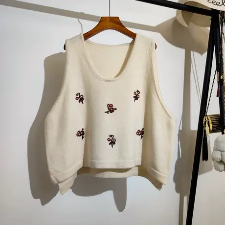 慵懒风针织马甲背心女春秋新款宽松大码刺绣花朵无袖坎肩毛衣外套商品大图
