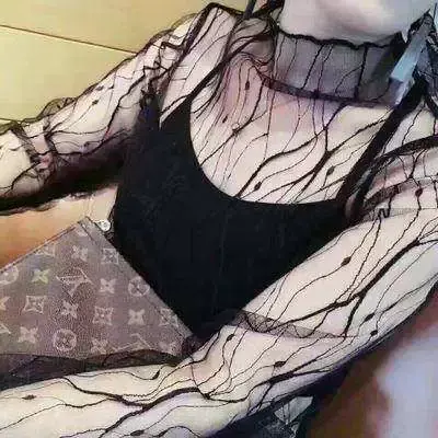 韩版性感网格透视蕾丝打底衫女夏季修身长袖短款网纱内搭T恤上衣商品大图