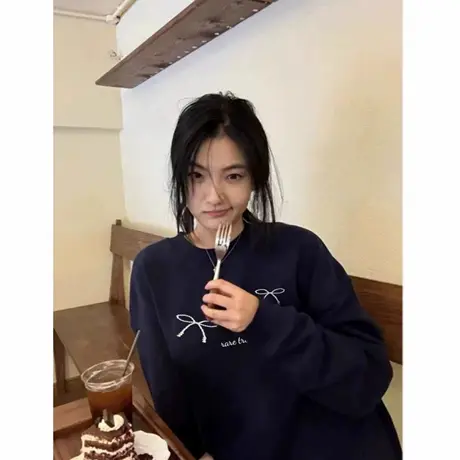 韩系甜美减龄显瘦蝴蝶结印花圆领重磅卫衣女秋新款休闲小个子上衣商品大图