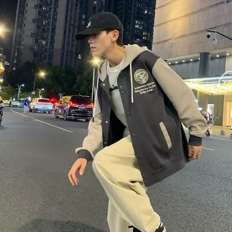 唐狮秋季新款针织外套男时尚连帽棒球服美式学生宽松休闲夹克上衣图片
