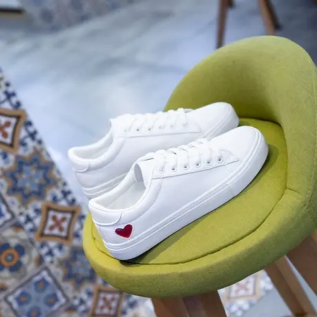 真皮小白鞋女2023春秋新款时尚软皮平底女鞋爆款洋气运动休闲板鞋商品大图